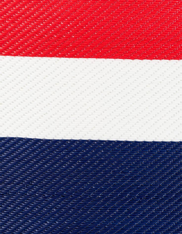 Detail image of  4' x 6'  Washable Vista Breeze Indoor / Outdoor Rug