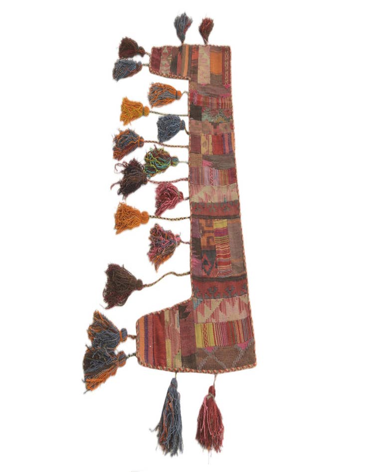 Detail image of 1' 8 x 4' 4 Hand Woven Wall Art Wool Rug