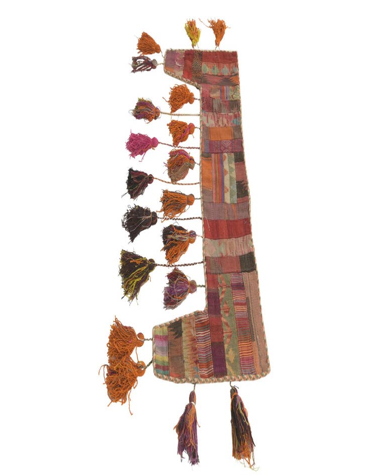 Detail image of 1' 9 x 4' 6 Hand Woven Wall Art Wool Rug