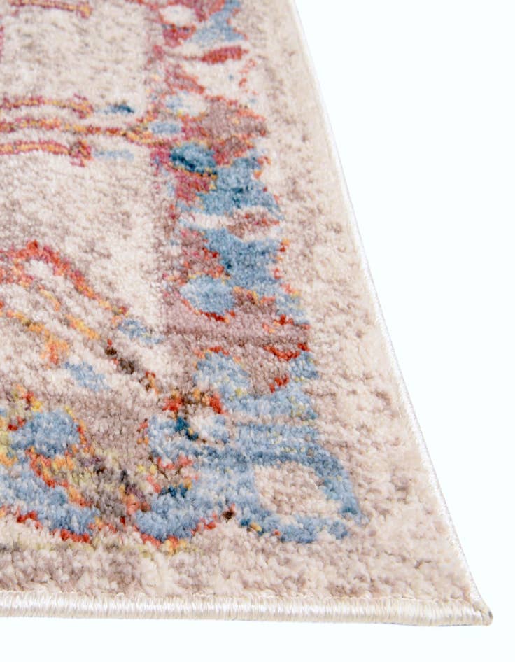 Detail image of  2' 2 x 3' Williamsburg Rug