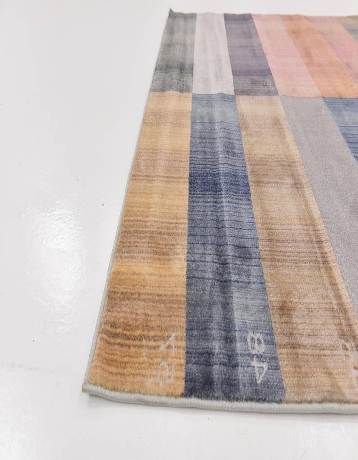 Detail image of  5' x 7' Zoey Rug