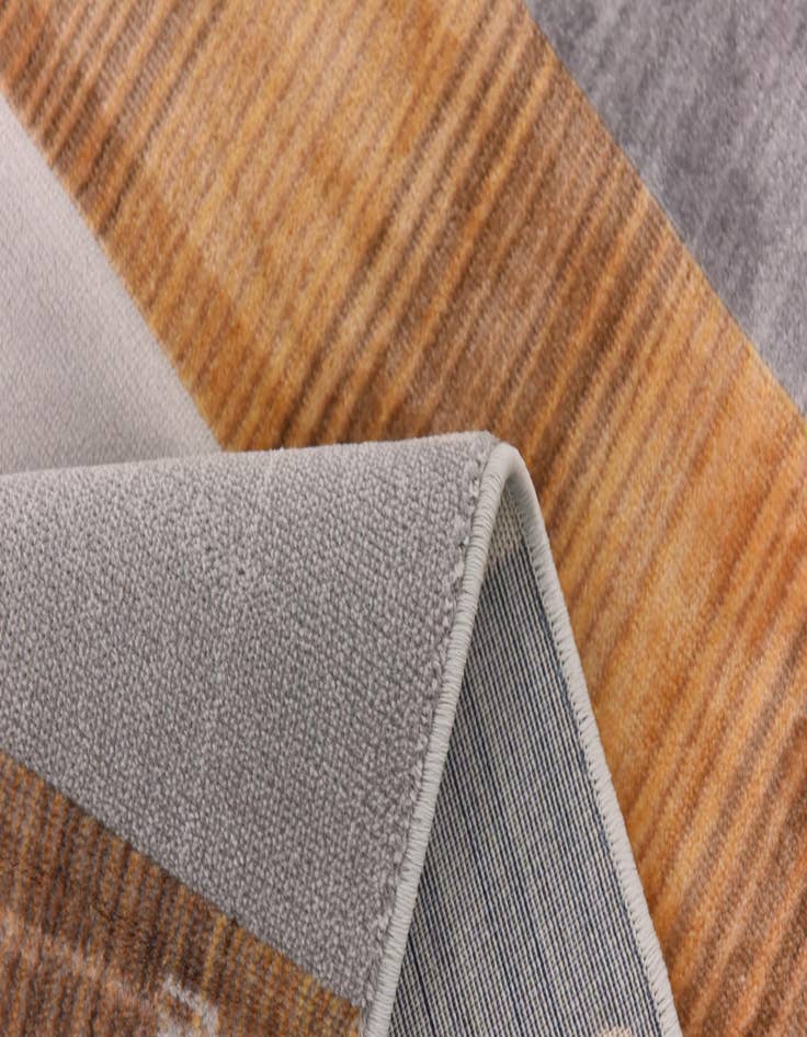 Detail image of  5' x 7' Zoey Rug