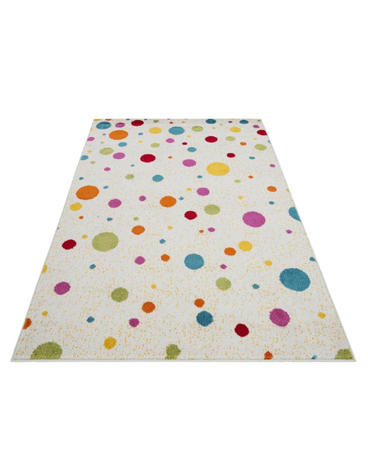 Detail image of  4' 2 x 6' Zoey Rug