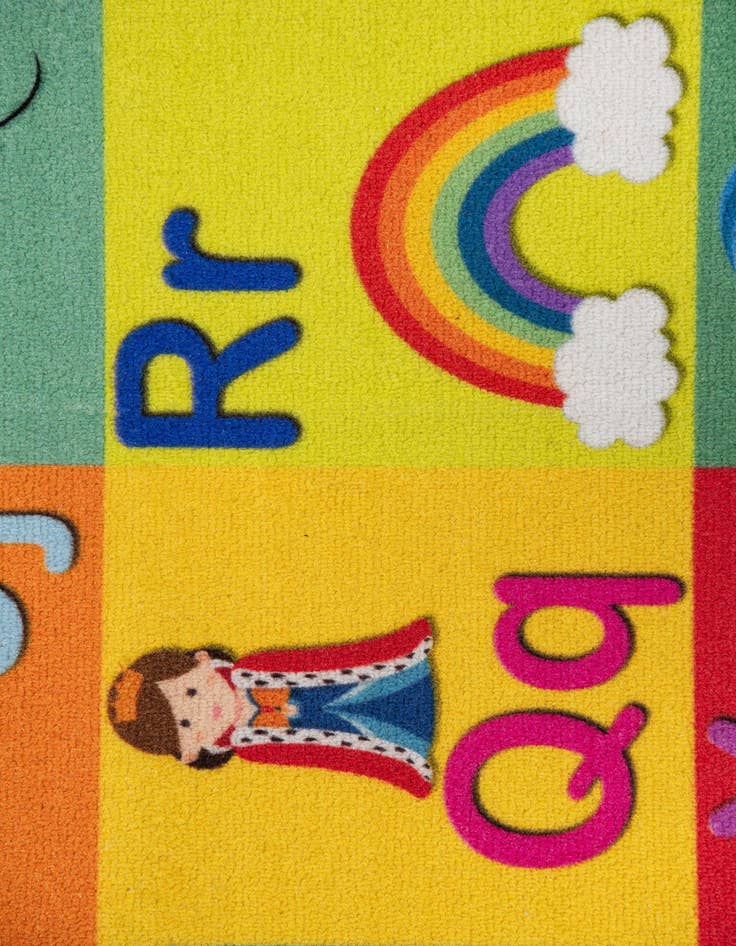 Detail image of  3' 3 x 5' 4 Zoey Rug