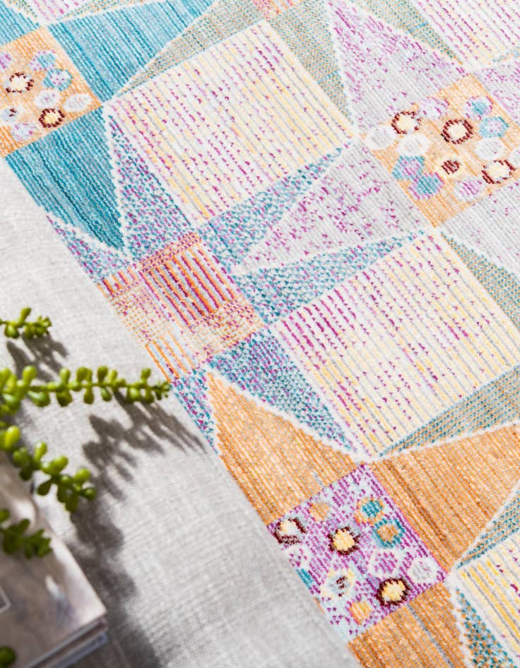 Detail image of  6' x 6' Alexis Round Rug