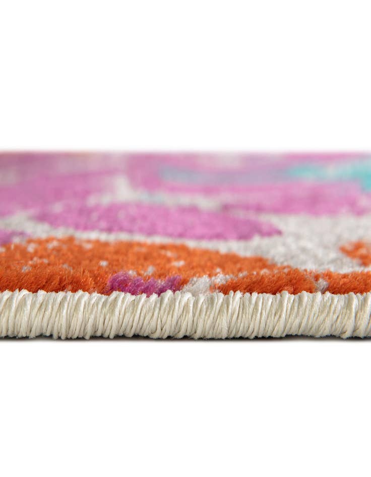 Detail image of  5' 3 x 5' 3 Azalea Round Rug