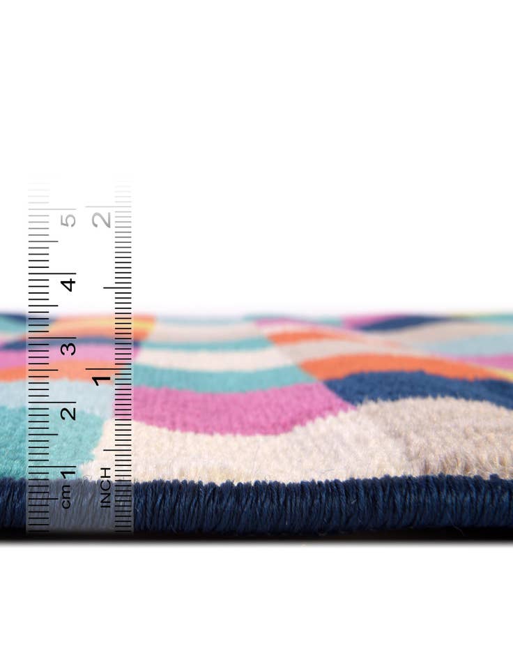 Detail image of  3' x 3' Azalea Round Rug