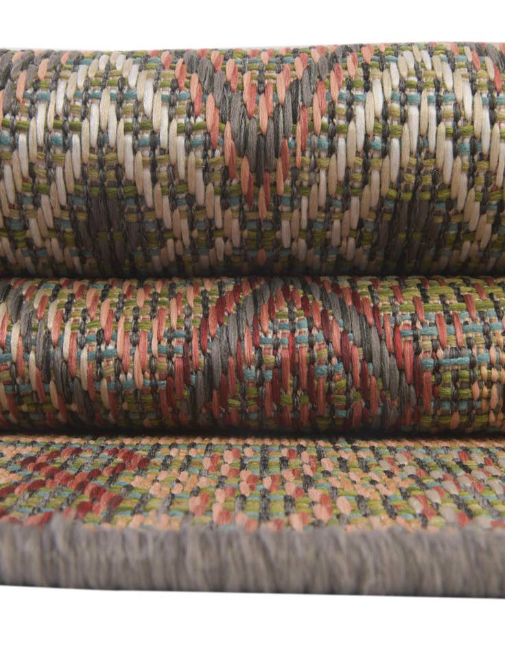 Detail image of  5' 3 x 5' 3  Washable Baja Indoor / Outdoor Round Rug