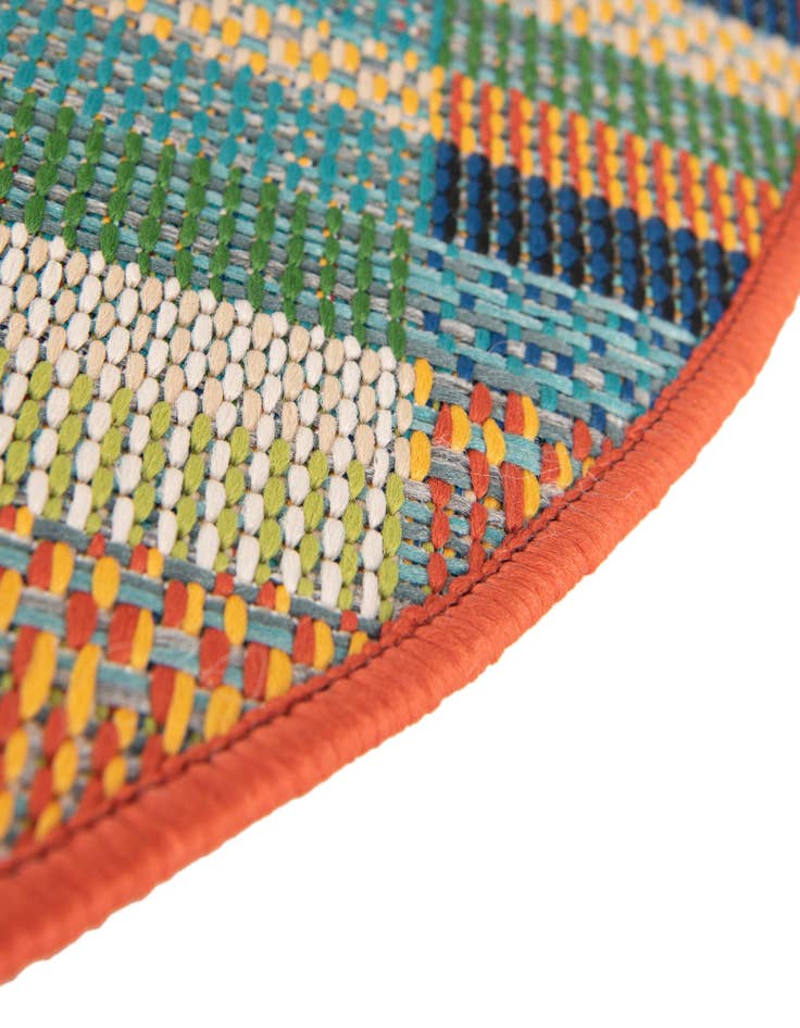 Detail image of  10' x 10'  Washable Baja Indoor / Outdoor Round Rug