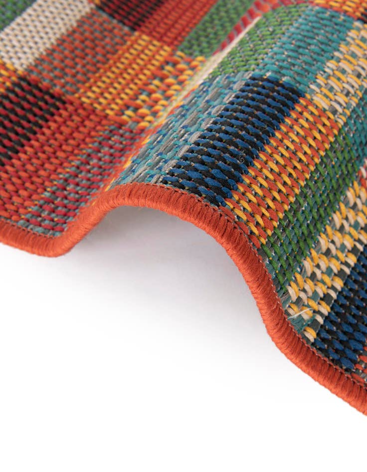 Detail image of  10' x 10'  Washable Baja Indoor / Outdoor Round Rug