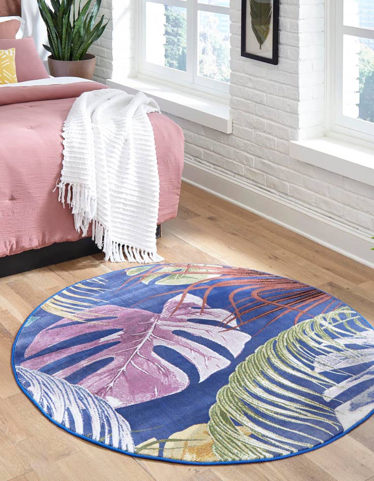 Detail image of  7' x 7' Blossom Round Rug