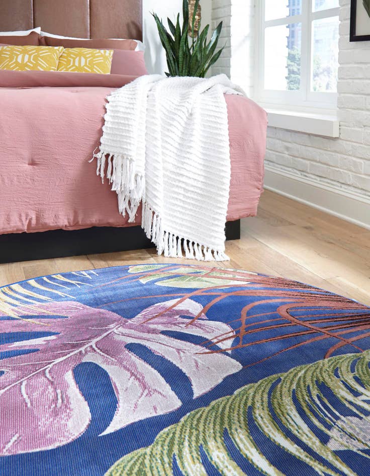 Detail image of  7' x 7' Blossom Round Rug