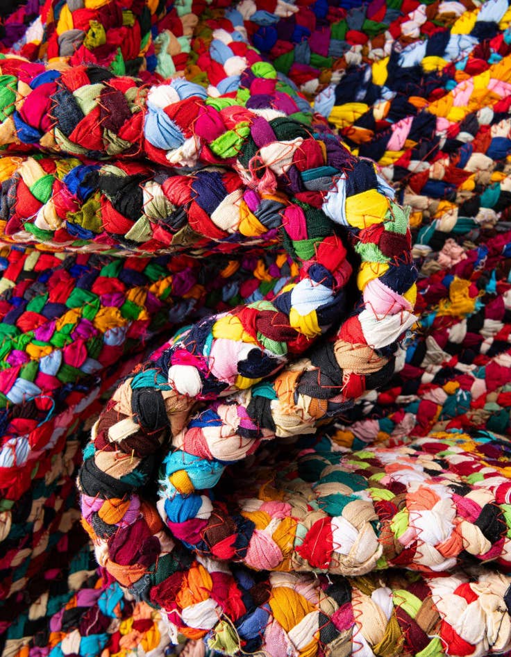 Detail image of  4' 1 x 4' 1  Hand Braided Chindi Round Rug