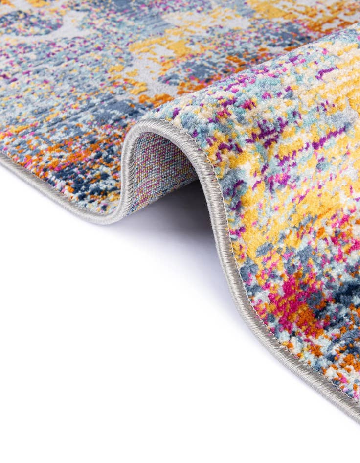 Detail image of  3' 7 x 3' 7 Budapest Round Rug