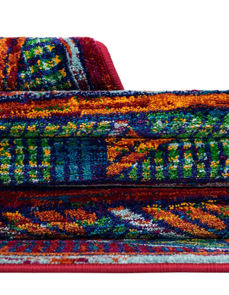 Detail image of  7' 10 x 7' 10 Calypso Round Rug