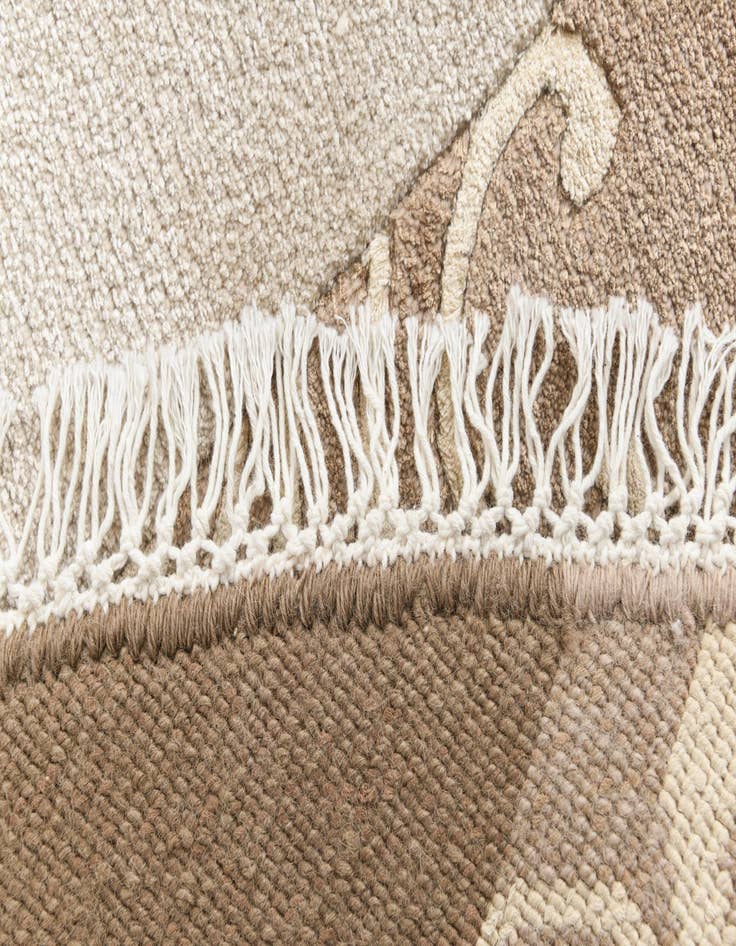 Detail image of  6' 6 x 6' 6  Hand Knotted Darya Wool Round Rug