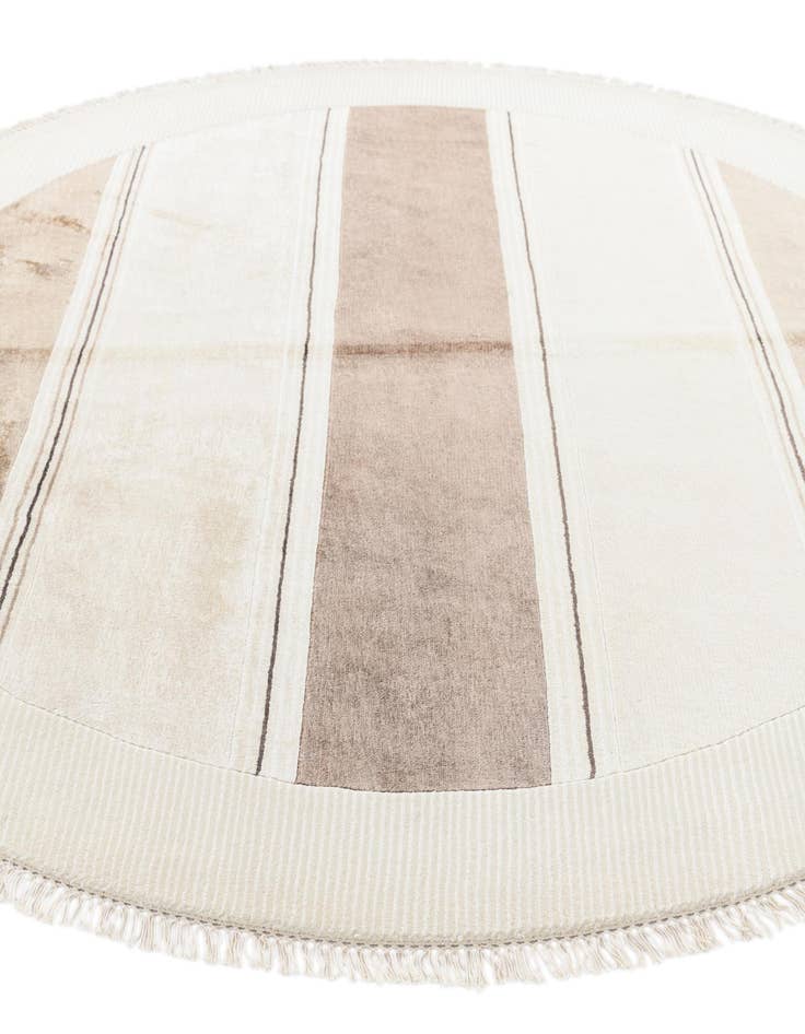 Detail image of  6' 5 x 6' 5  Hand Knotted Darya Wool Round Rug