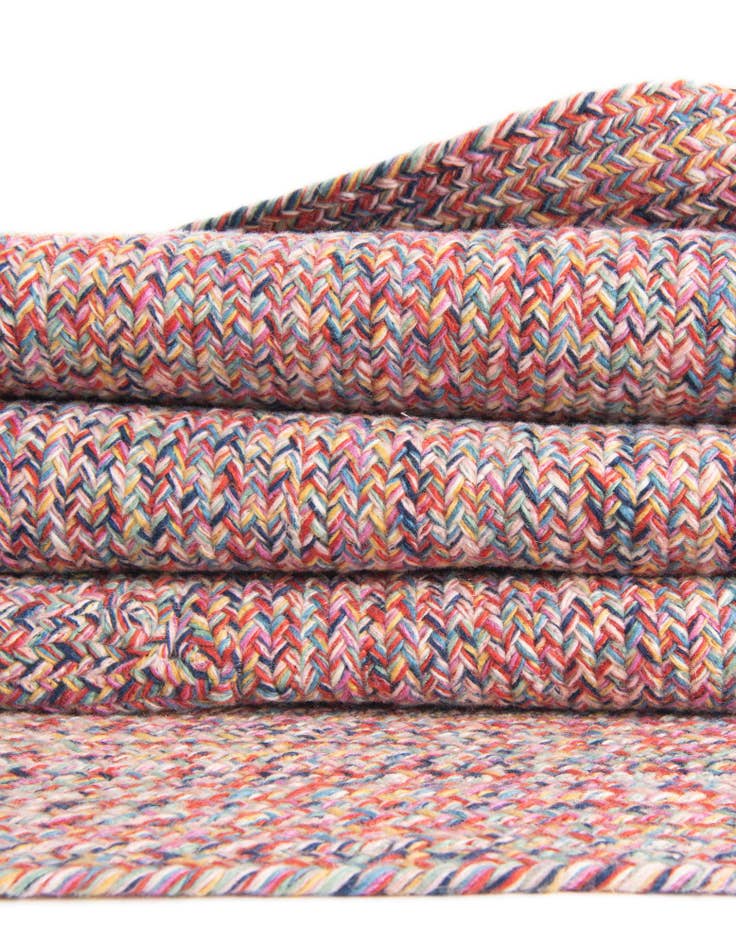 Detail image of  3' 3 x 3' 3  Hand Woven Eco Verse   Washable Indoor / Outdoor Round Rug