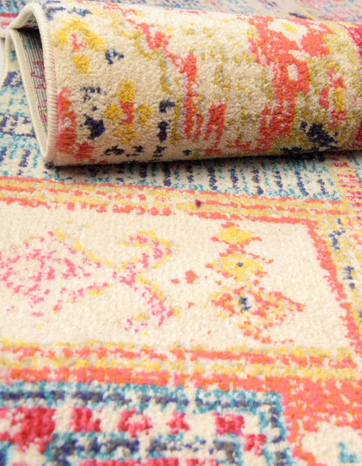 Detail image of  8' x 8'  Washable El Paso Round Rug