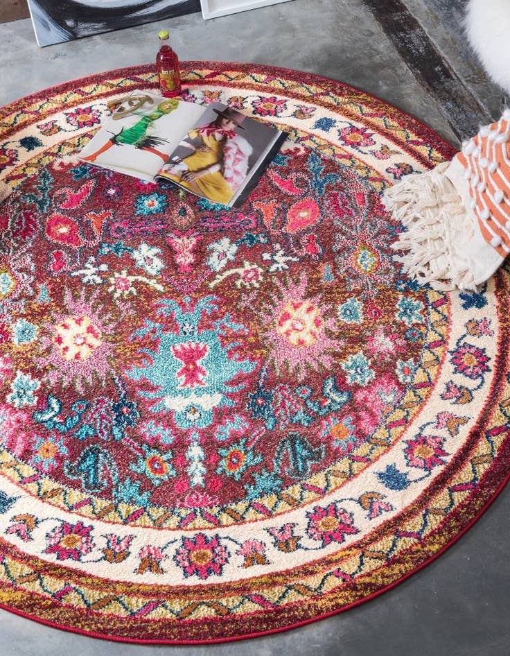 Detail image of  8' x 8'  Washable Fleur Round Rug