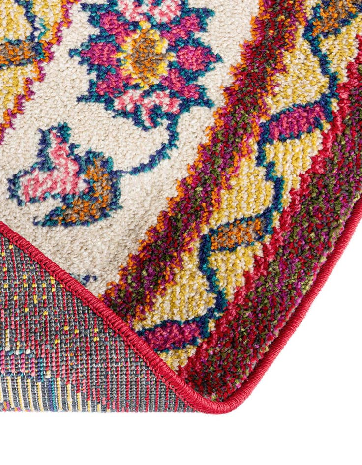 Detail image of  8' x 8'  Washable Fleur Round Rug