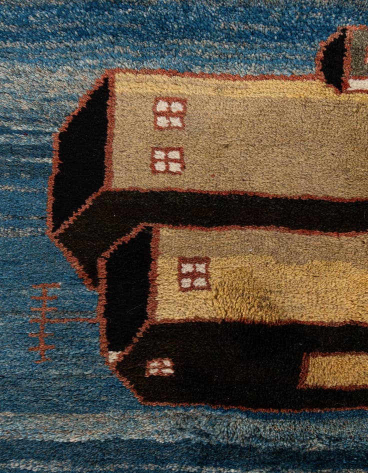 Detail image of  3' 11 x 8' 7  Hand Knotted Gabbeh Wool Round Rug