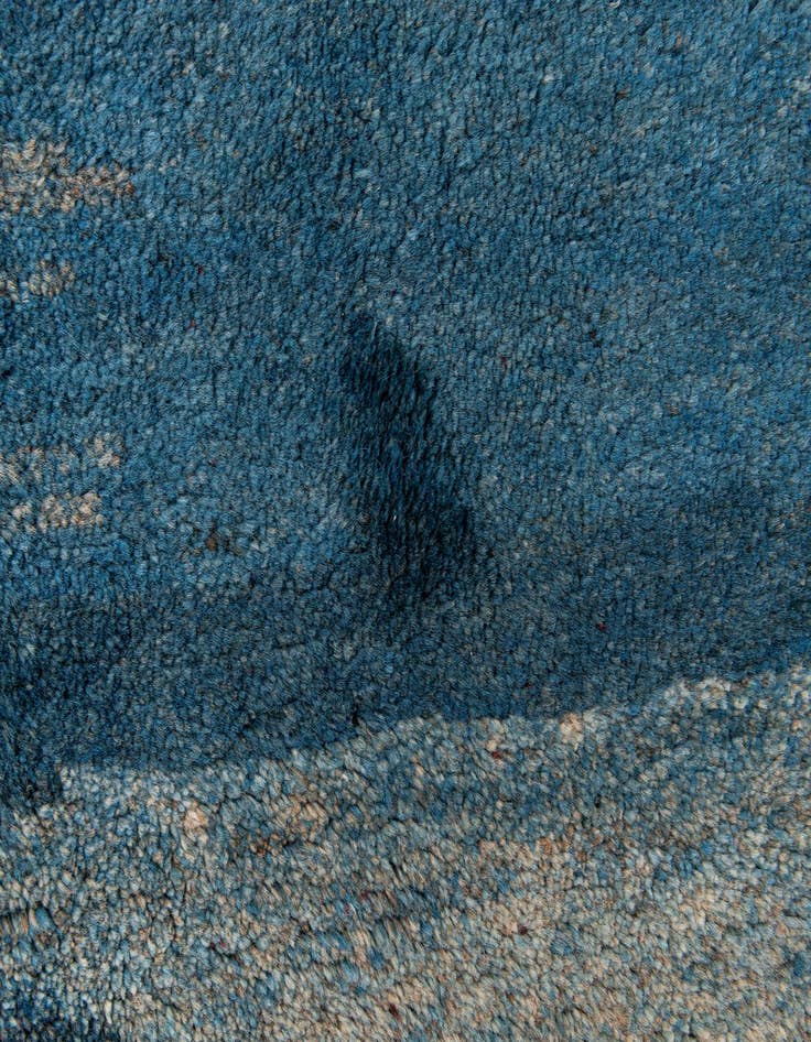 Detail image of  3' 11 x 8' 7  Hand Knotted Gabbeh Wool Round Rug