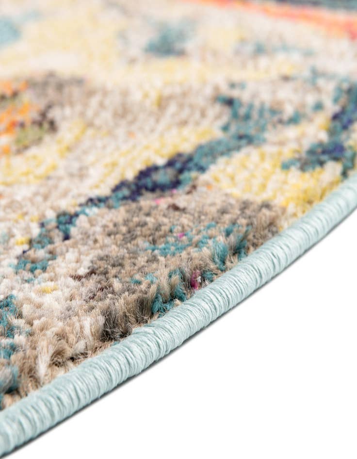 Detail image of  3' 3 x 3' 3  Washable Haerfest Round Rug