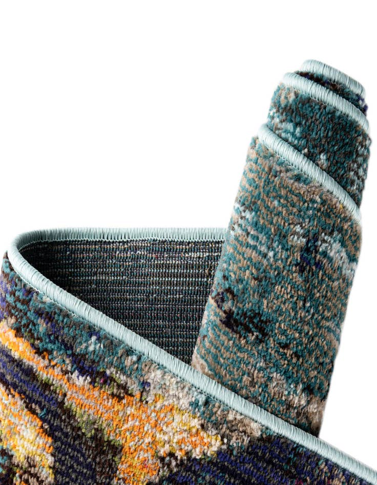 Detail image of  3' 3 x 3' 3  Washable Haerfest Round Rug