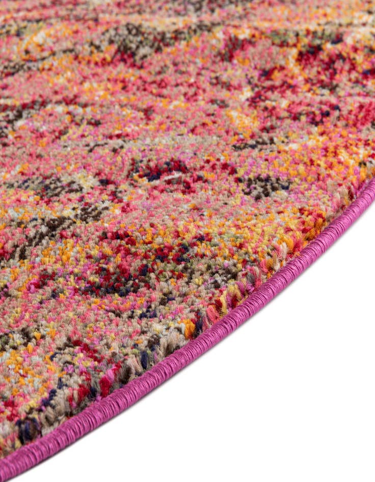 Detail image of  5' 3 x 5' 3  Washable Haerfest Round Rug