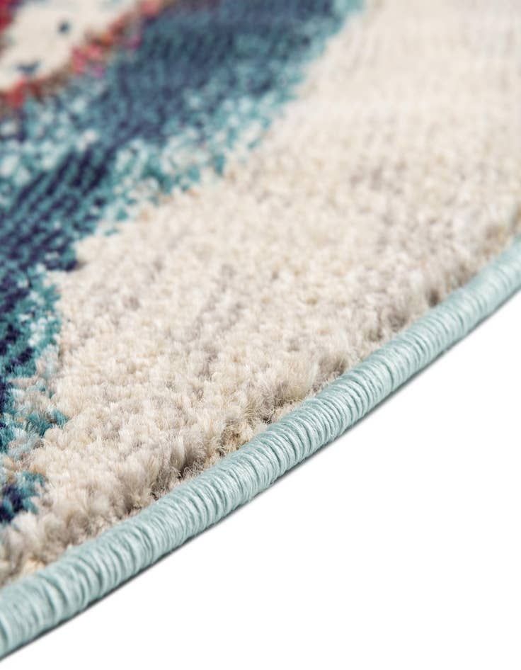 Detail image of  5' 3 x 5' 3  Washable Haerfest Round Rug