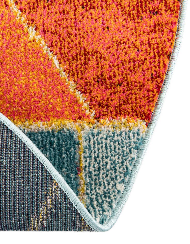 Detail image of  7' 10 x 7' 10  Washable Haerfest Round Rug