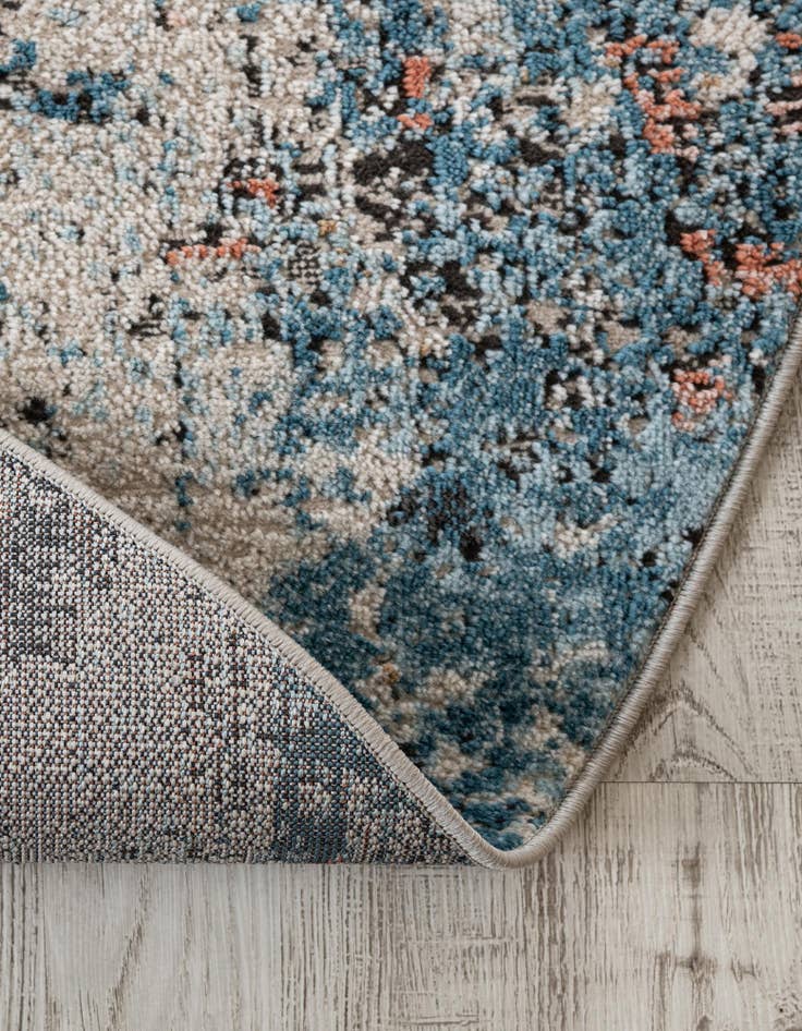 Detail image of  3' 3 x 3' 3 Leipzig Round Rug