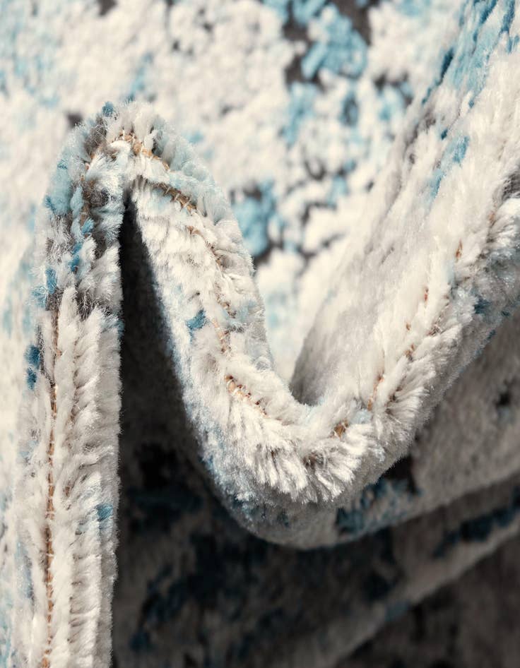 Detail image of  7' x 7' Leipzig Round Rug