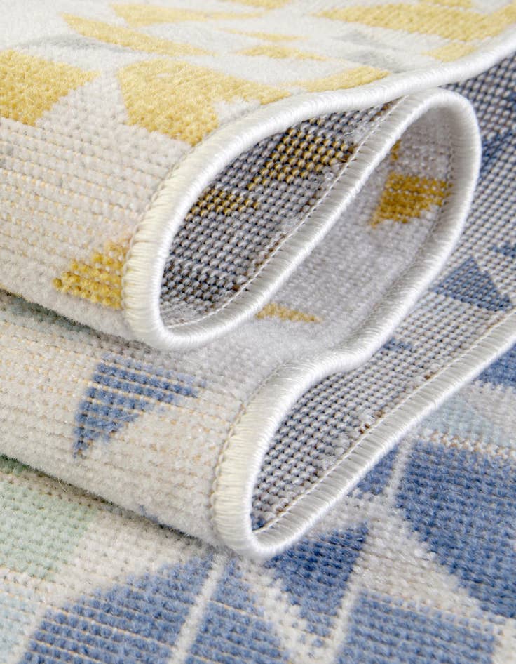 Detail image of  7' x 7' Lotus Round Rug