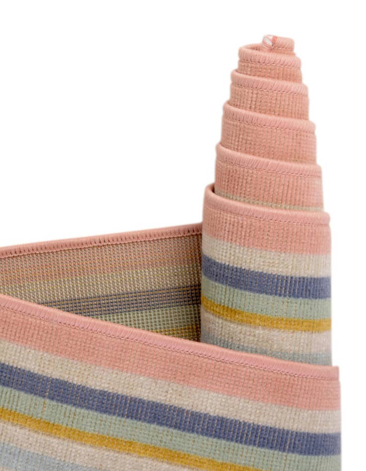 Detail image of  5' 3 x 5' 3 Lotus Round Rug