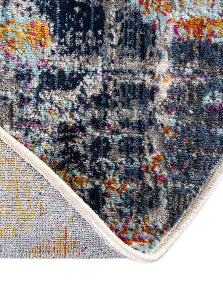 Detail image of  5' 2 x 5' 2 Malibu Round Rug