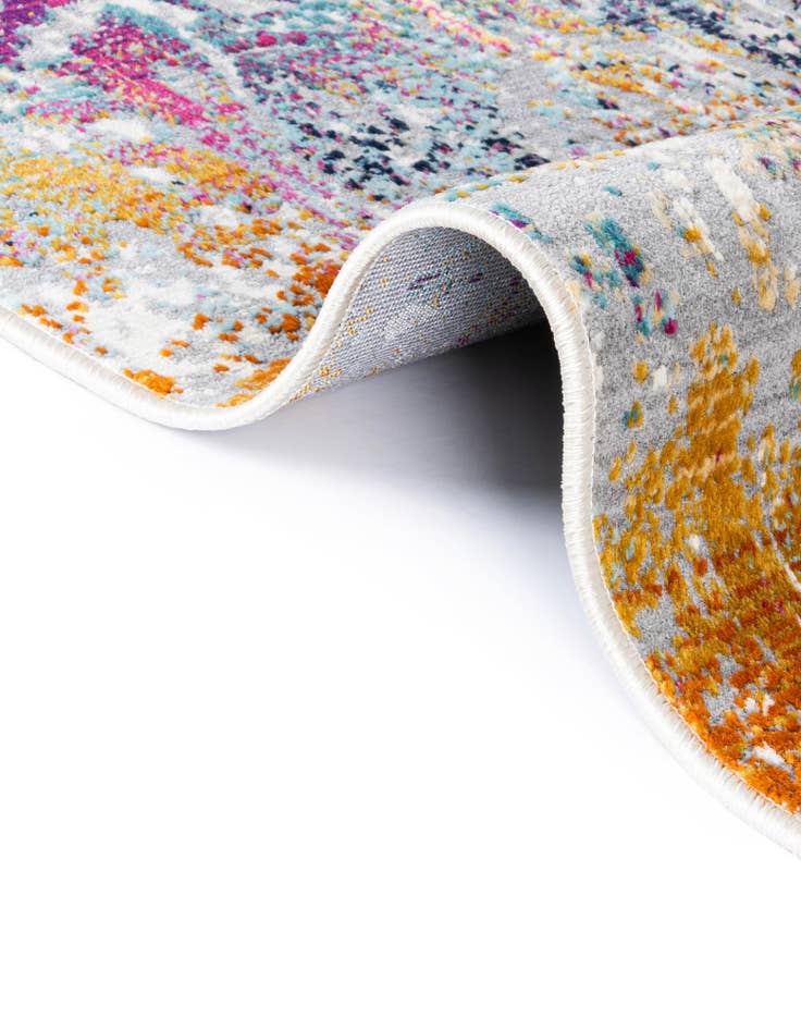 Detail image of  5' 2 x 5' 2 Malibu Round Rug