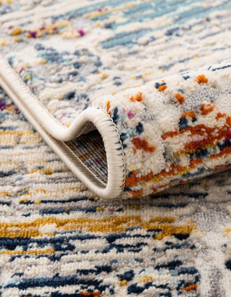 Detail image of  3' 7 x 3' 7 Malibu Round Rug