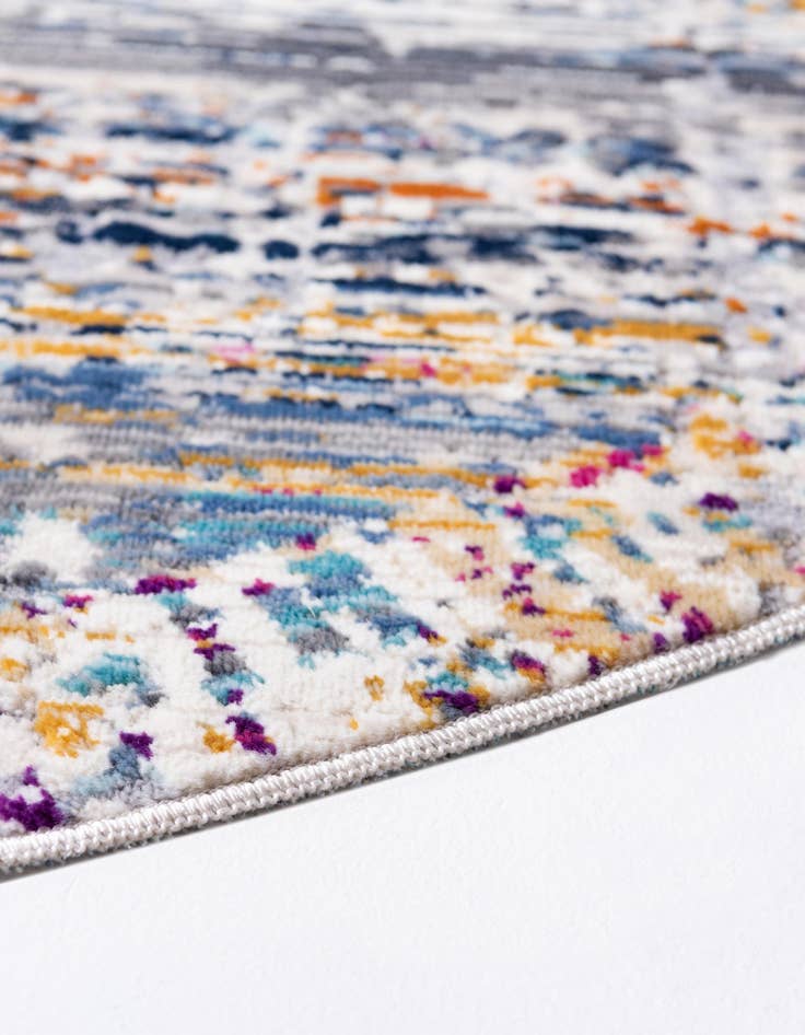 Detail image of  3' 7 x 3' 7 Malibu Round Rug