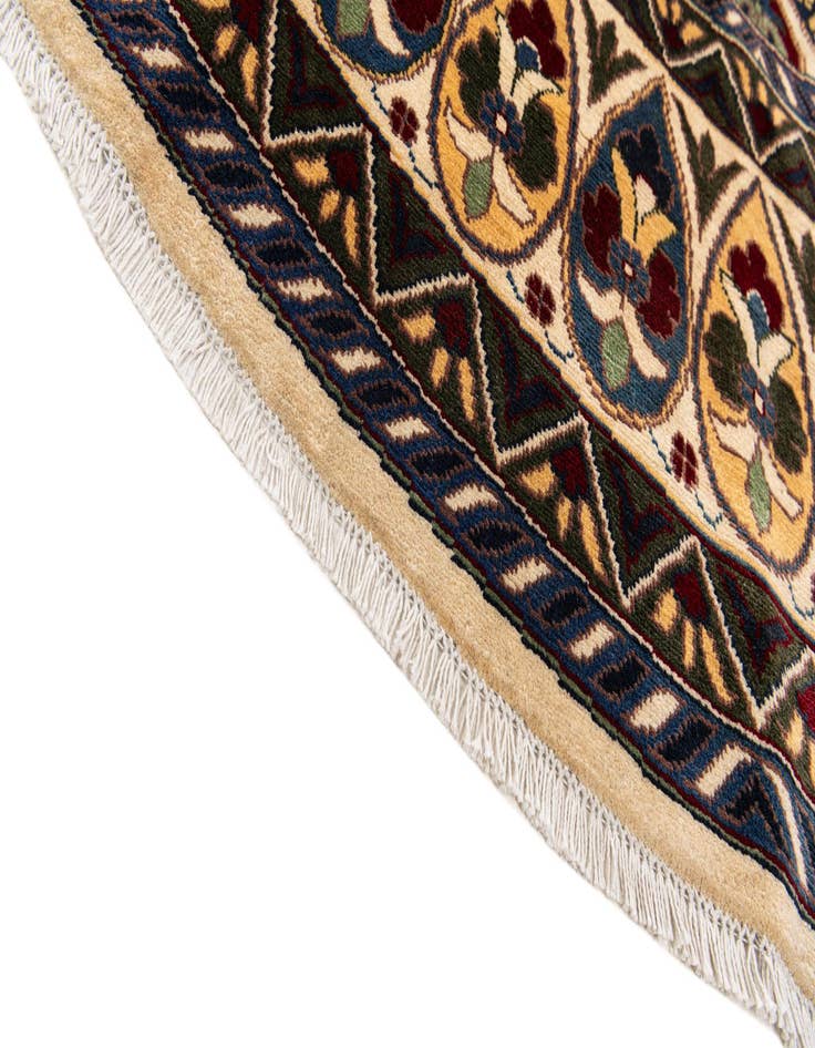Detail image of  9' 10 x 10'  Hand Knotted Nain Round Rug