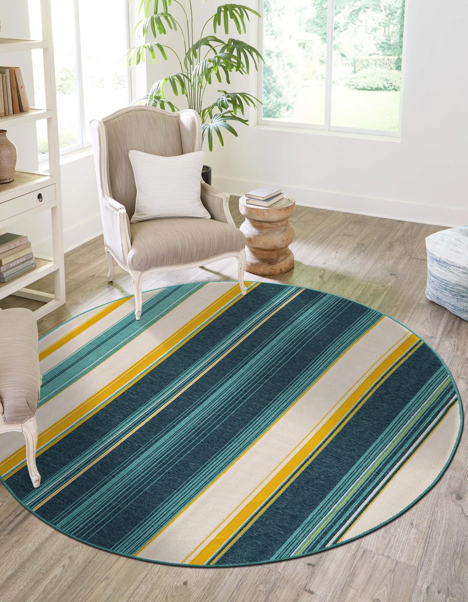 Multicolor 4' x 4' Border Indoor / Outdoor Round Rug | Rugs.com
