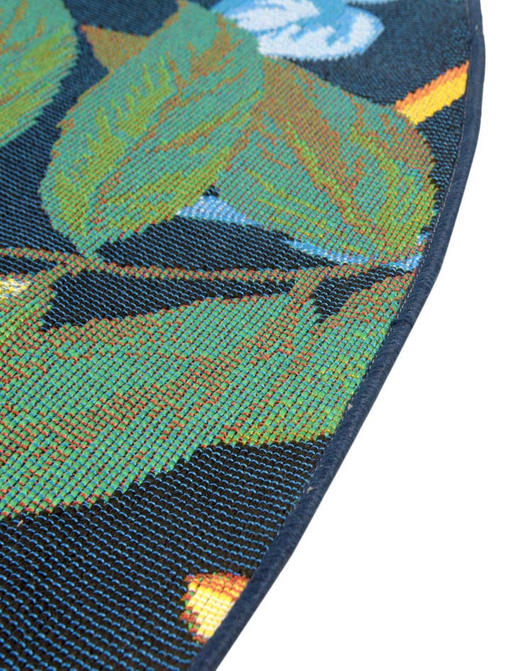 Detail image of  4' x 4'  Washable Botanical Indoor / Outdoor Round Rug