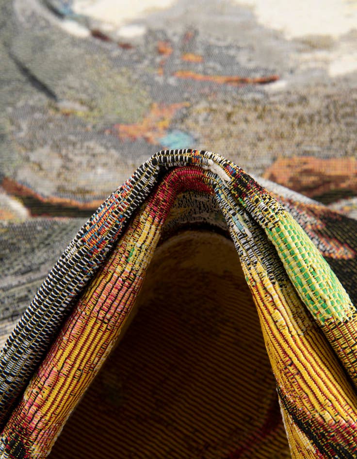 Detail image of  7' 10 x 7' 10  Washable Botanical Indoor / Outdoor Round Rug