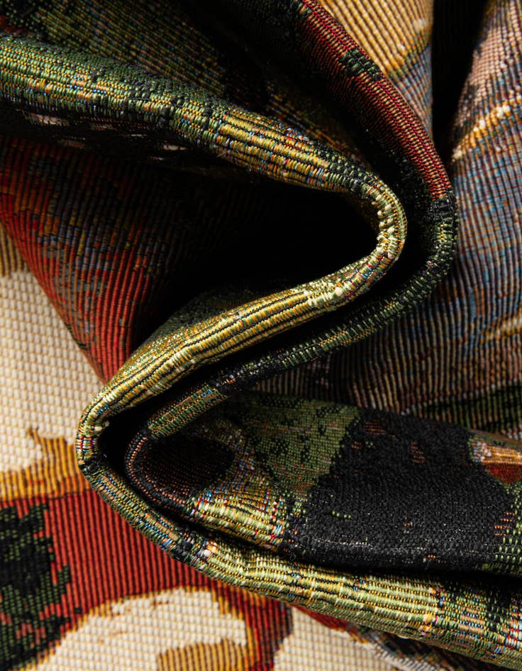 Detail image of  4' x 4'  Washable Botanical Indoor / Outdoor Round Rug