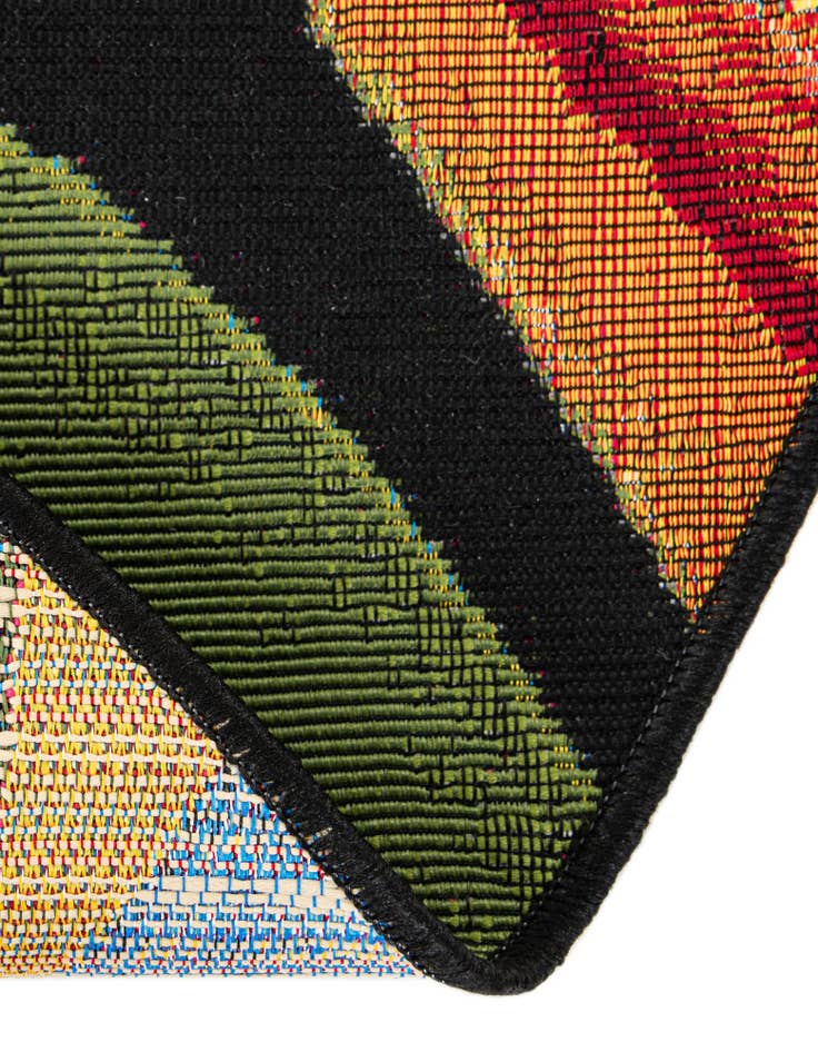 Detail image of  6' x 6'  Washable Botanical Indoor / Outdoor Round Rug