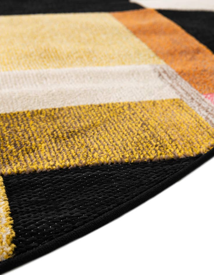 Detail image of  6' x 6'  Washable Casablanca Indoor / Outdoor Round Rug