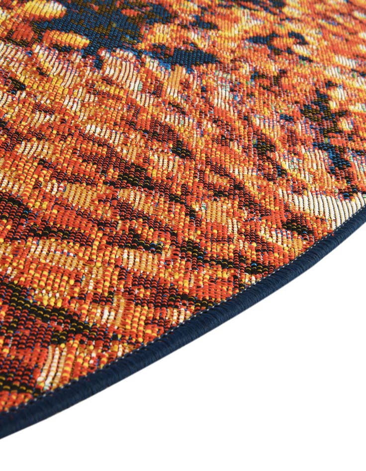 Detail image of  7' 10 x 7' 10  Washable Coastal Indoor / Outdoor Round Rug