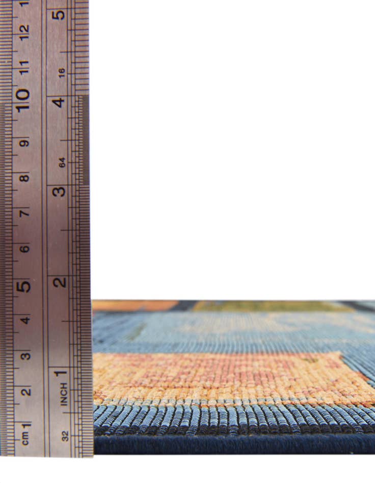 Detail image of  8' x 8'  Washable Modern Indoor / Outdoor Round Rug