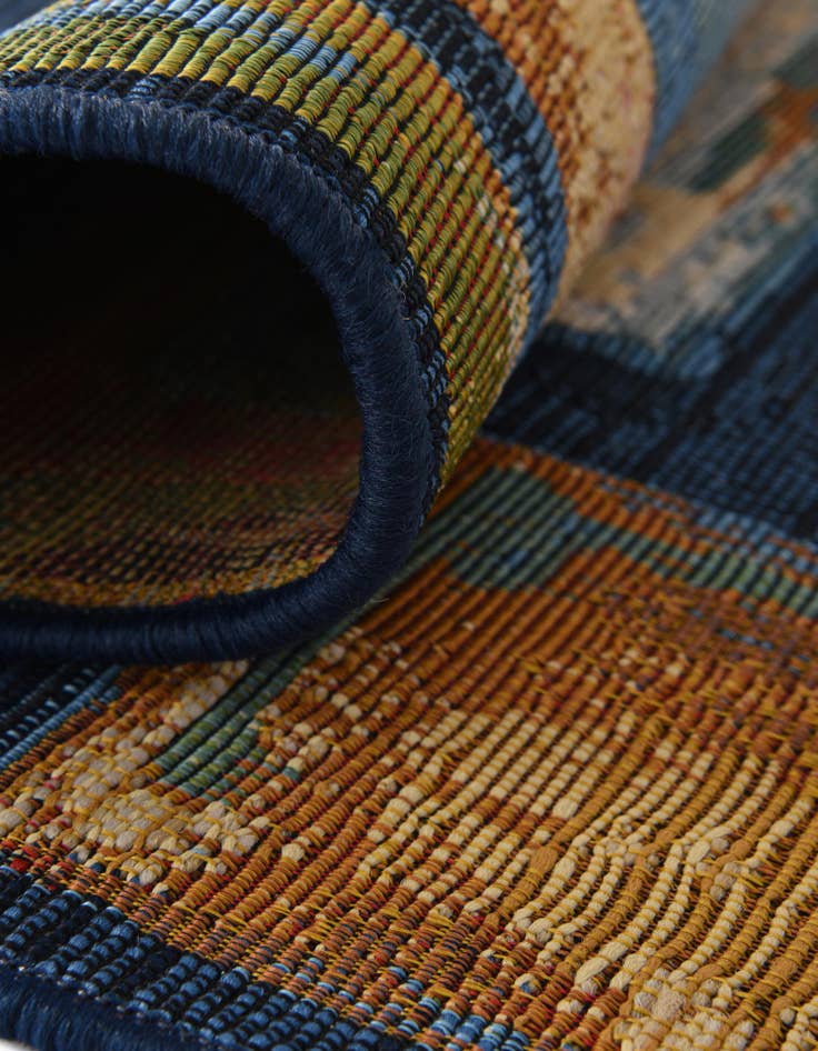 Detail image of  8' x 8'  Washable Modern Indoor / Outdoor Round Rug